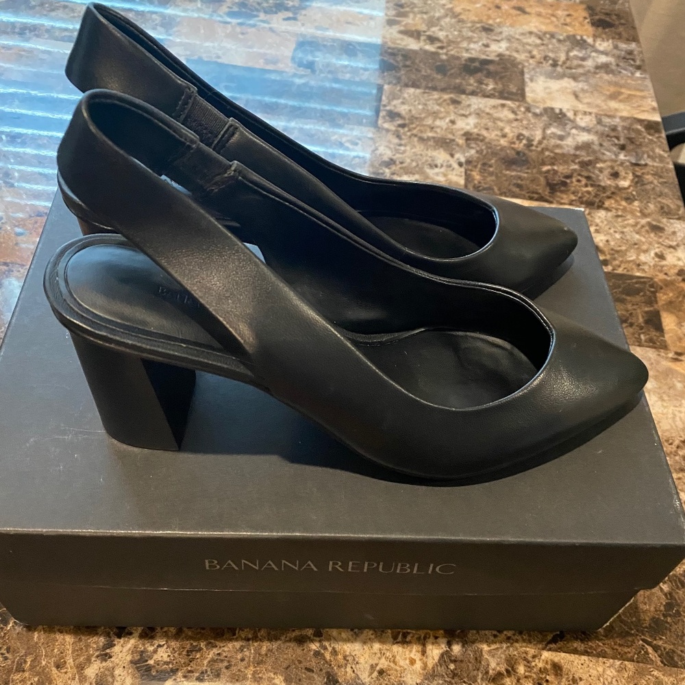 Banana Republic slingback heels